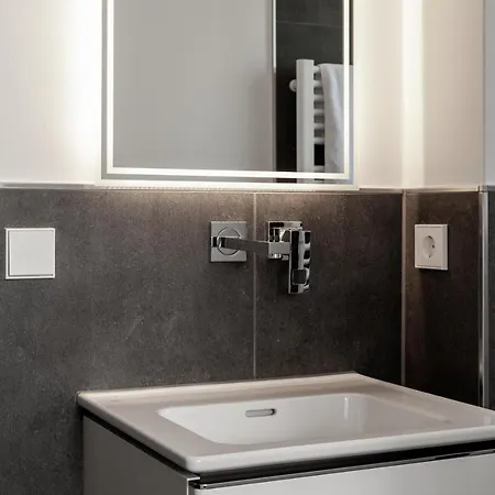 Lighthouse - Premium In Ruhiger, Zentraler Lage