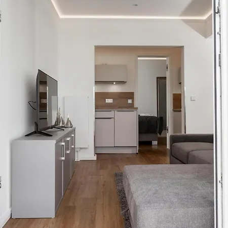 Lighthouse * روستوك