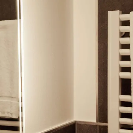 Appartement Lighthouse - Premium In Ruhiger, Zentraler Lage Rostock